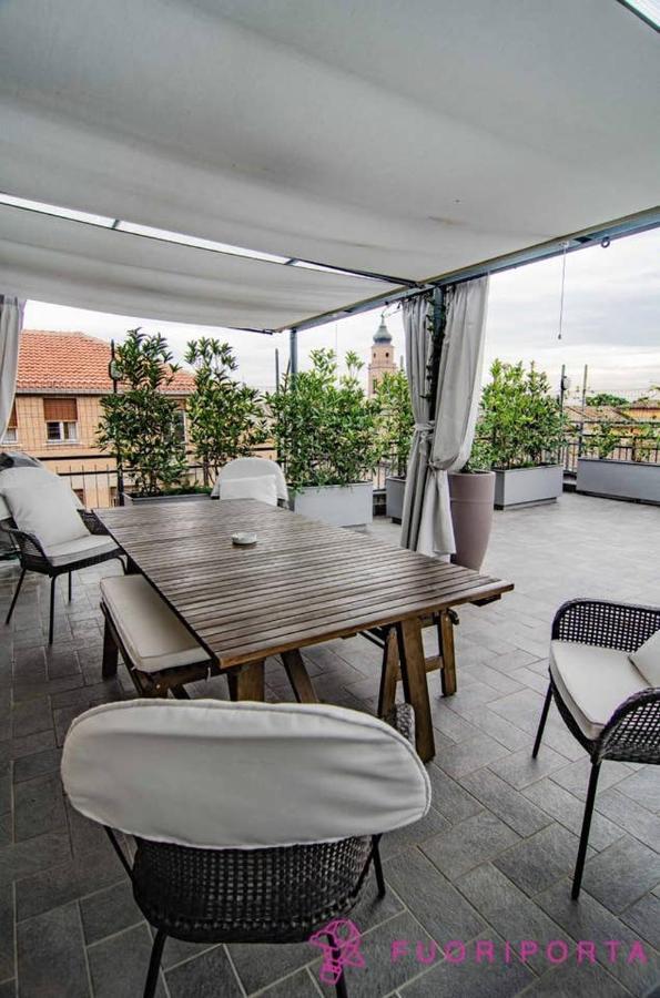 Vivi Parma Dall Alto Apartment Luaran gambar